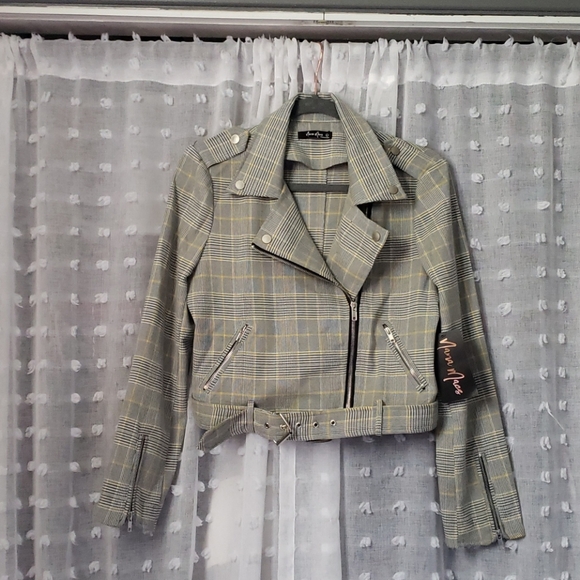 Jacket - Picture 2 of 10